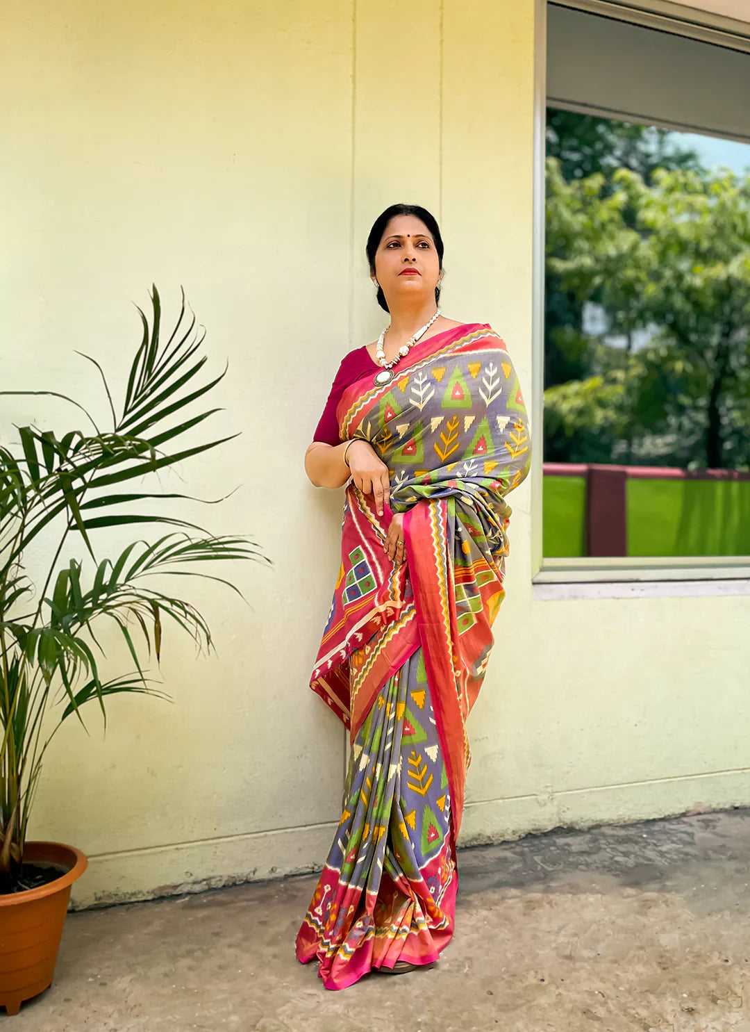 Geometric Print Blue Soft Silk Saree treevesto