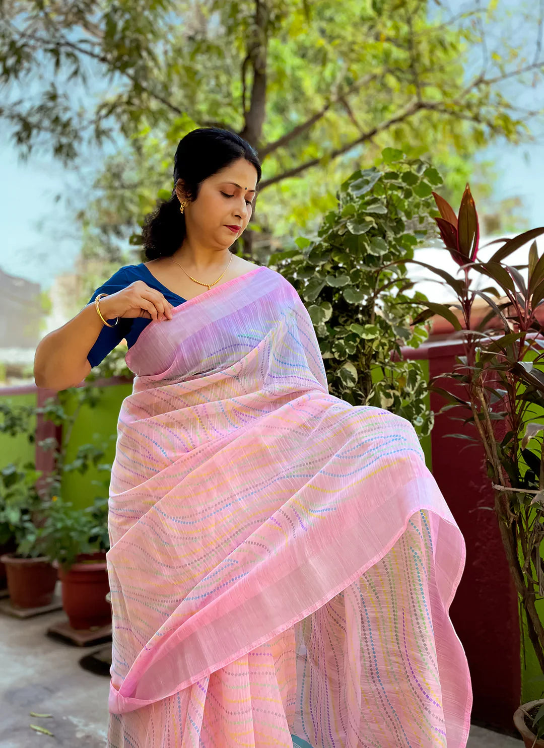 Abstract Print Baby Pink Linen Cotton Saree treevesto