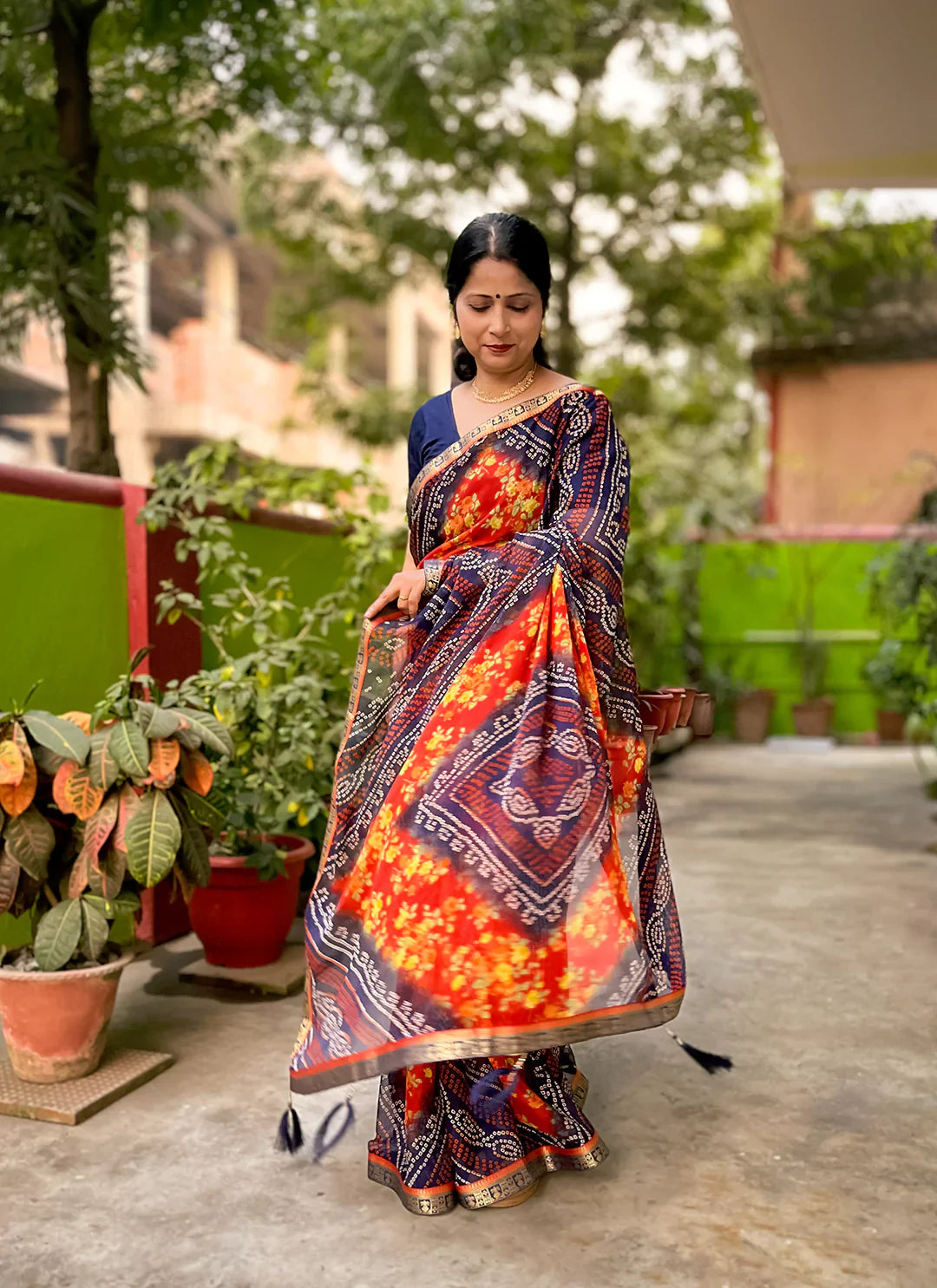 Bandhej With Floral Print Blue & Red Pure Georgette Saree - TREEVESTO