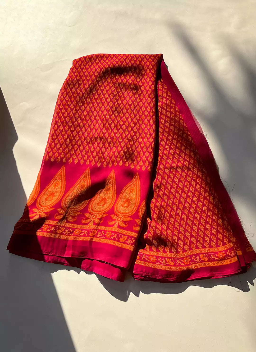 Buti Print Magenta Soft Georgette Saree - TREEVESTO