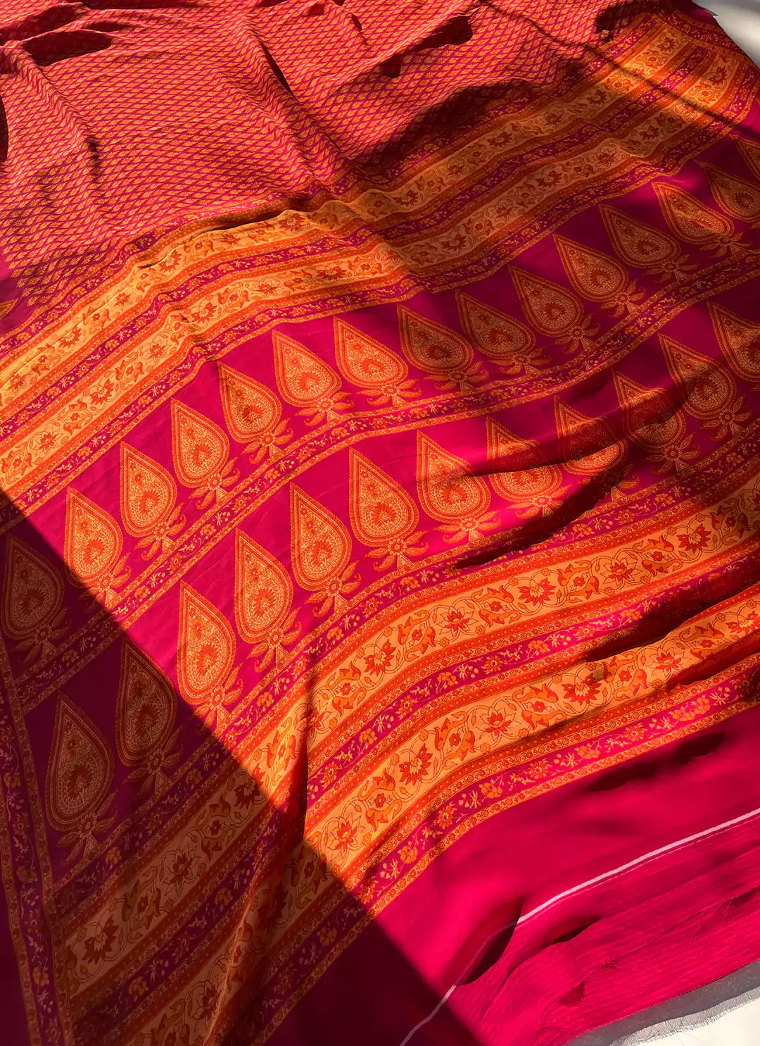 Buti Print Magenta Soft Georgette Saree - TREEVESTO