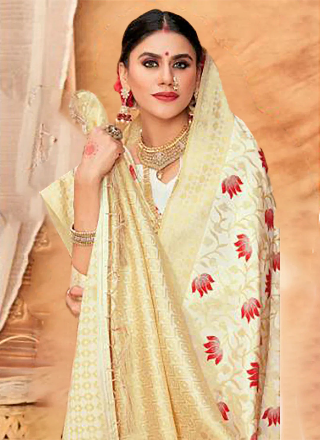 Cream Colored Banarasi Silk Saree - TREEVESTO