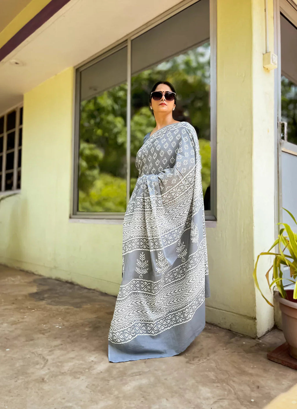 Dabu Hand Block Print Grey Pure Mul Cotton Saree treevesto