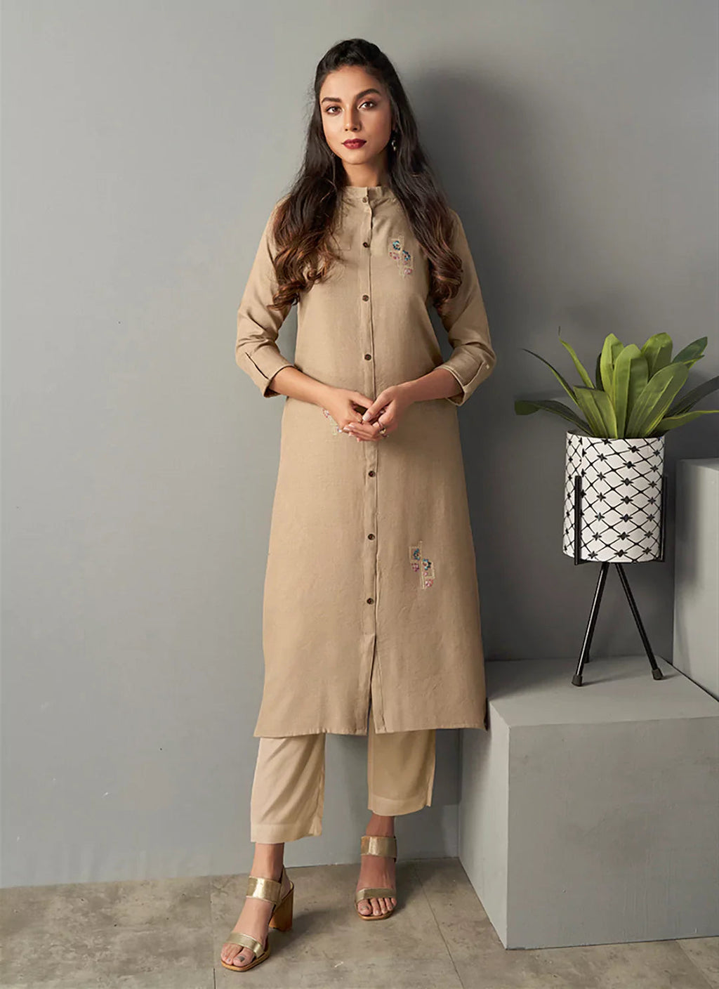 Embroidered Beige Viscose -Line Kurta treevesto