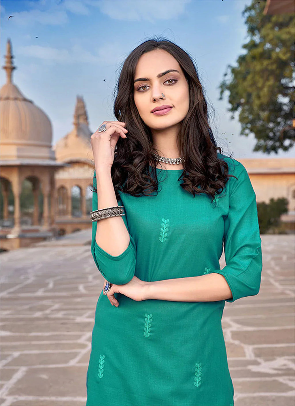 Embroidered Rama Green Cotton Silk Straight Kurta treevesto