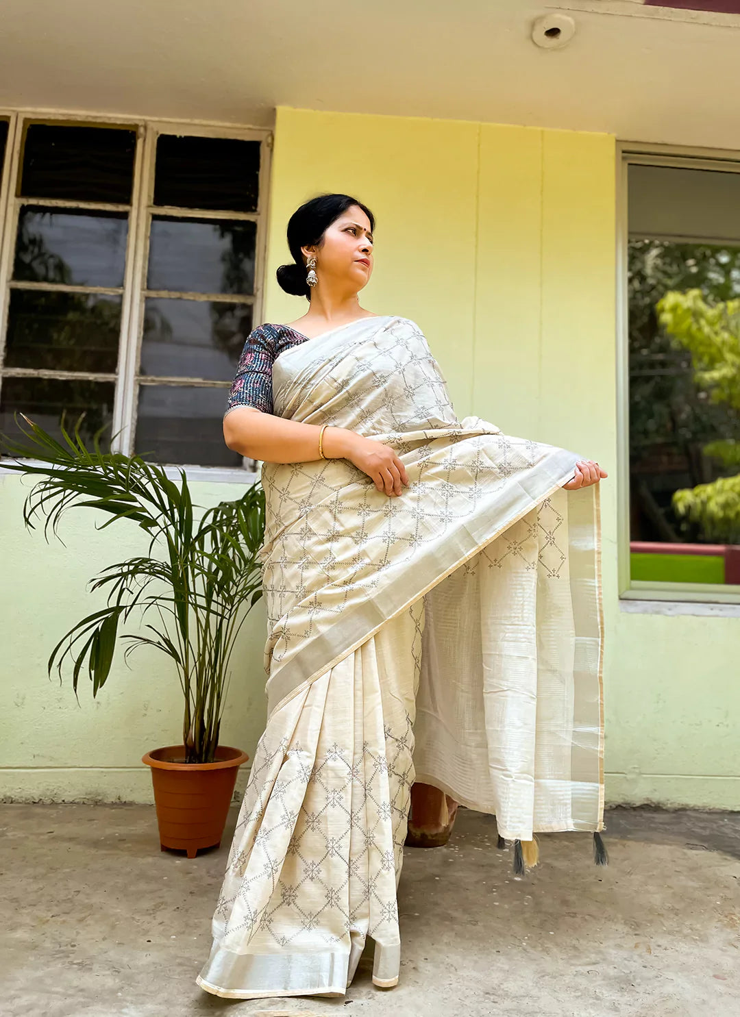 Fine Resham Embroidered Cream Soft Linen Saree - TREEVESTO