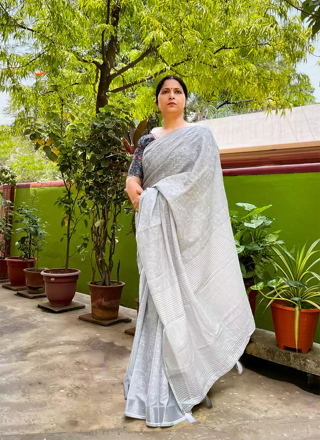 Fine Resham Embroidered Grey Soft Linen Saree - TREEVESTO