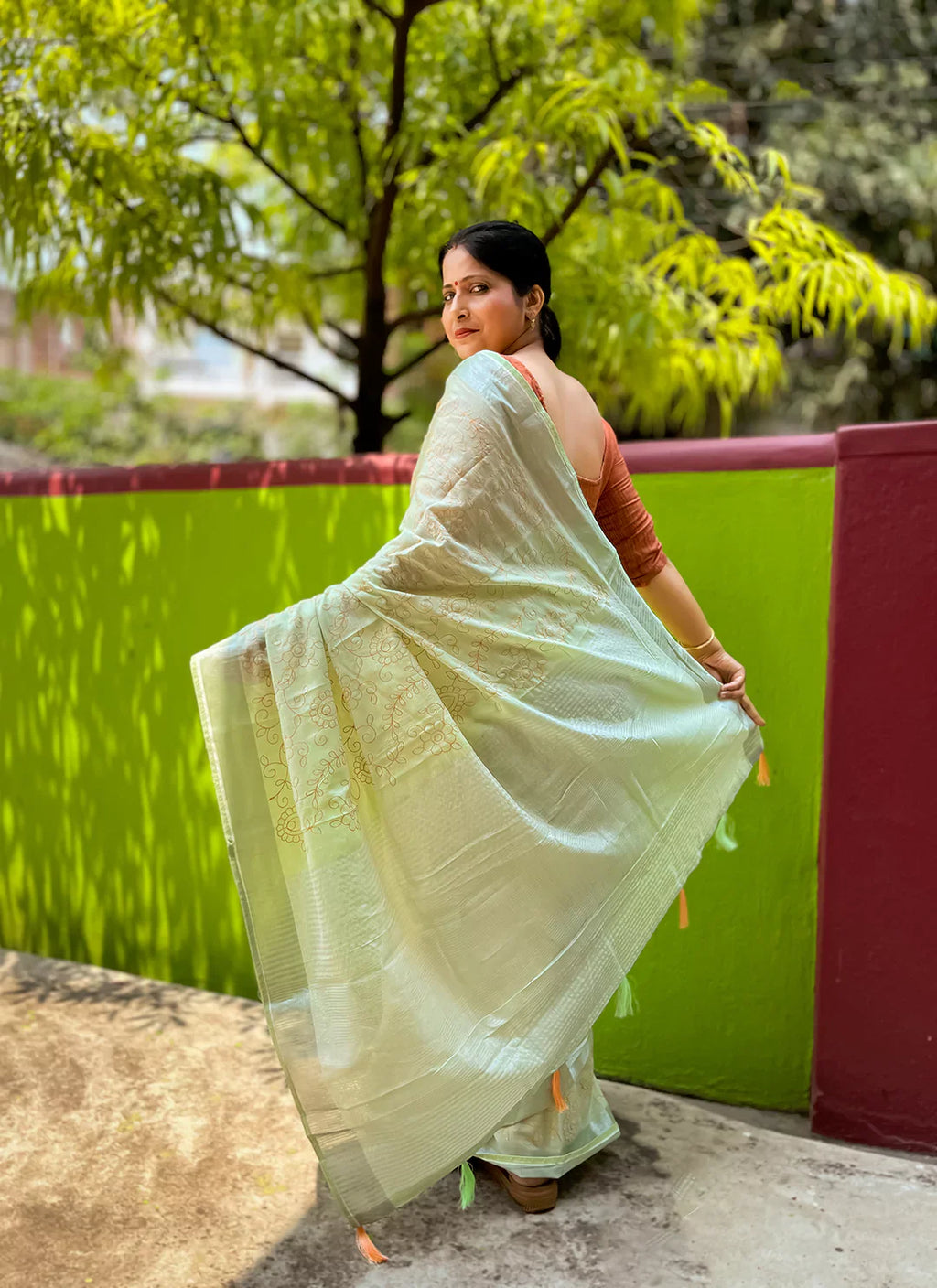 Fine Resham Embroidered Tea Green Soft Linen Saree - TREEVESTO