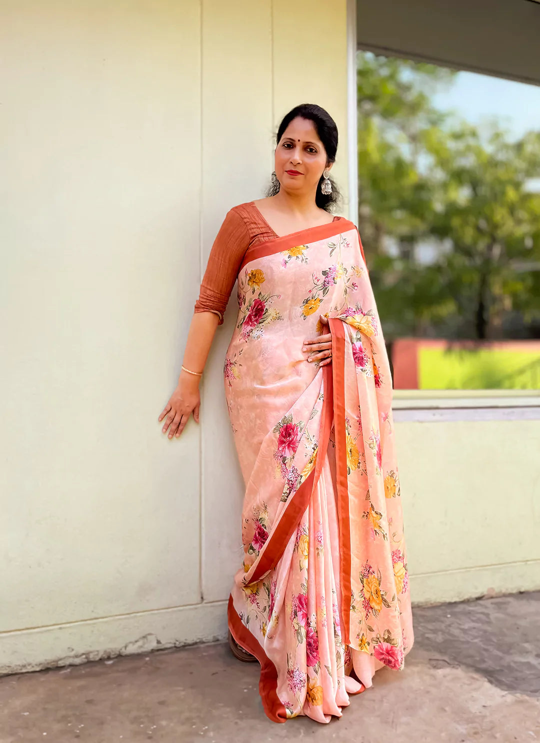 Floral Print Chic Pink Soft Satin Silk Saree - TREEVESTO