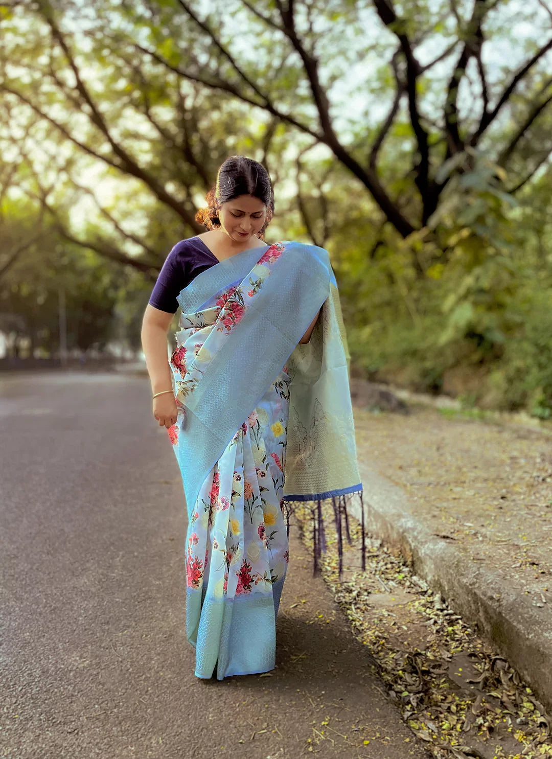 Floral Print Icy Blue Silk Saree With Zari Motifs - TREEVESTO