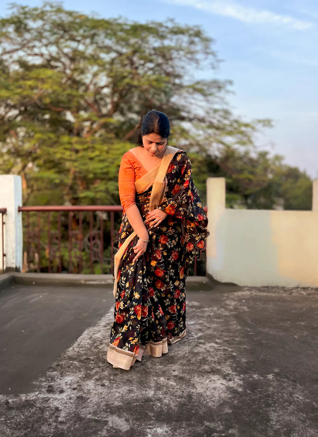 Floral Print Linen Cotton Saree In Black With Silver Zari Border - TREEVESTO