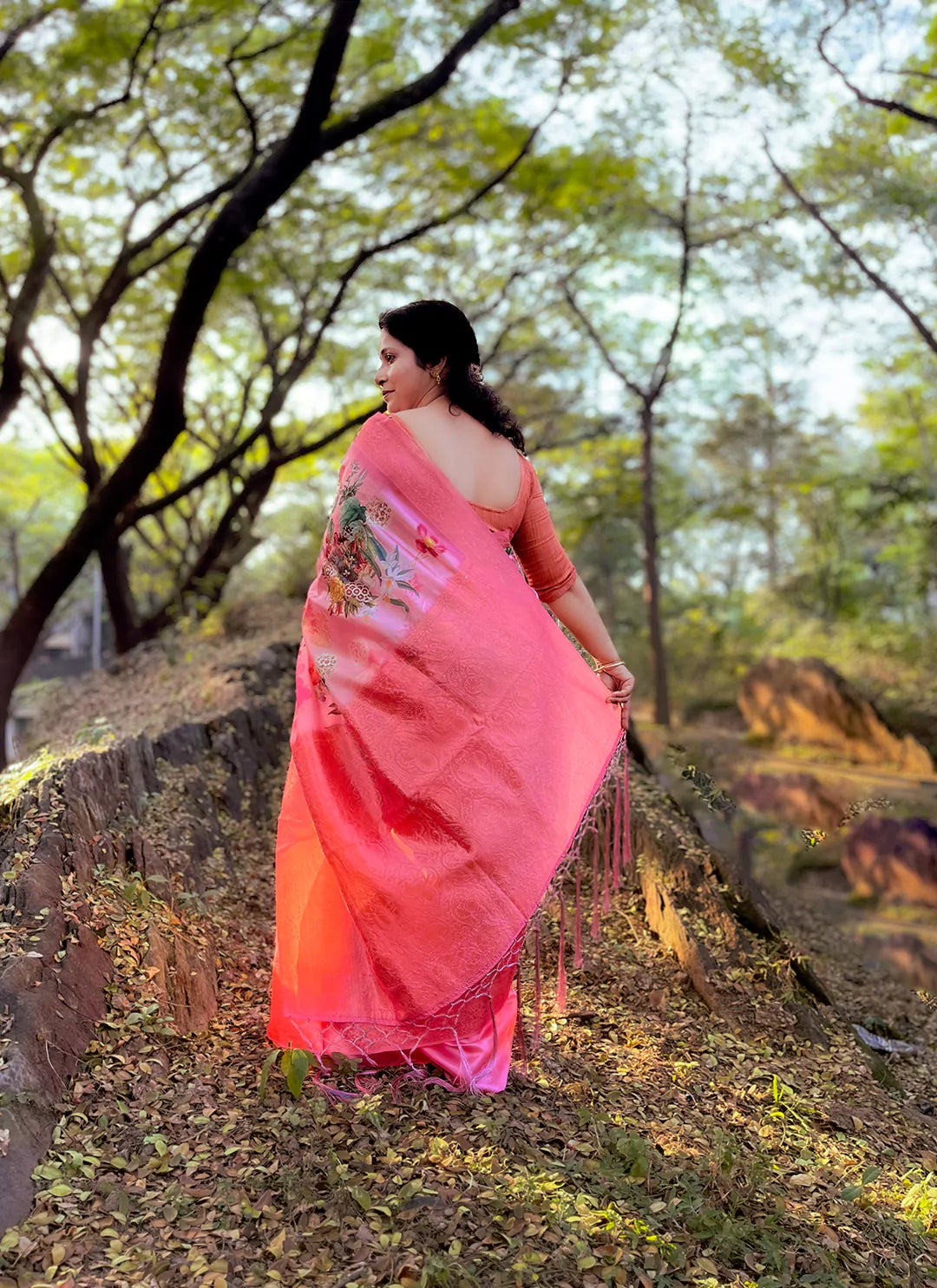 Floral Print Peach Pink Silk Saree With Zari Motifs - TREEVESTO