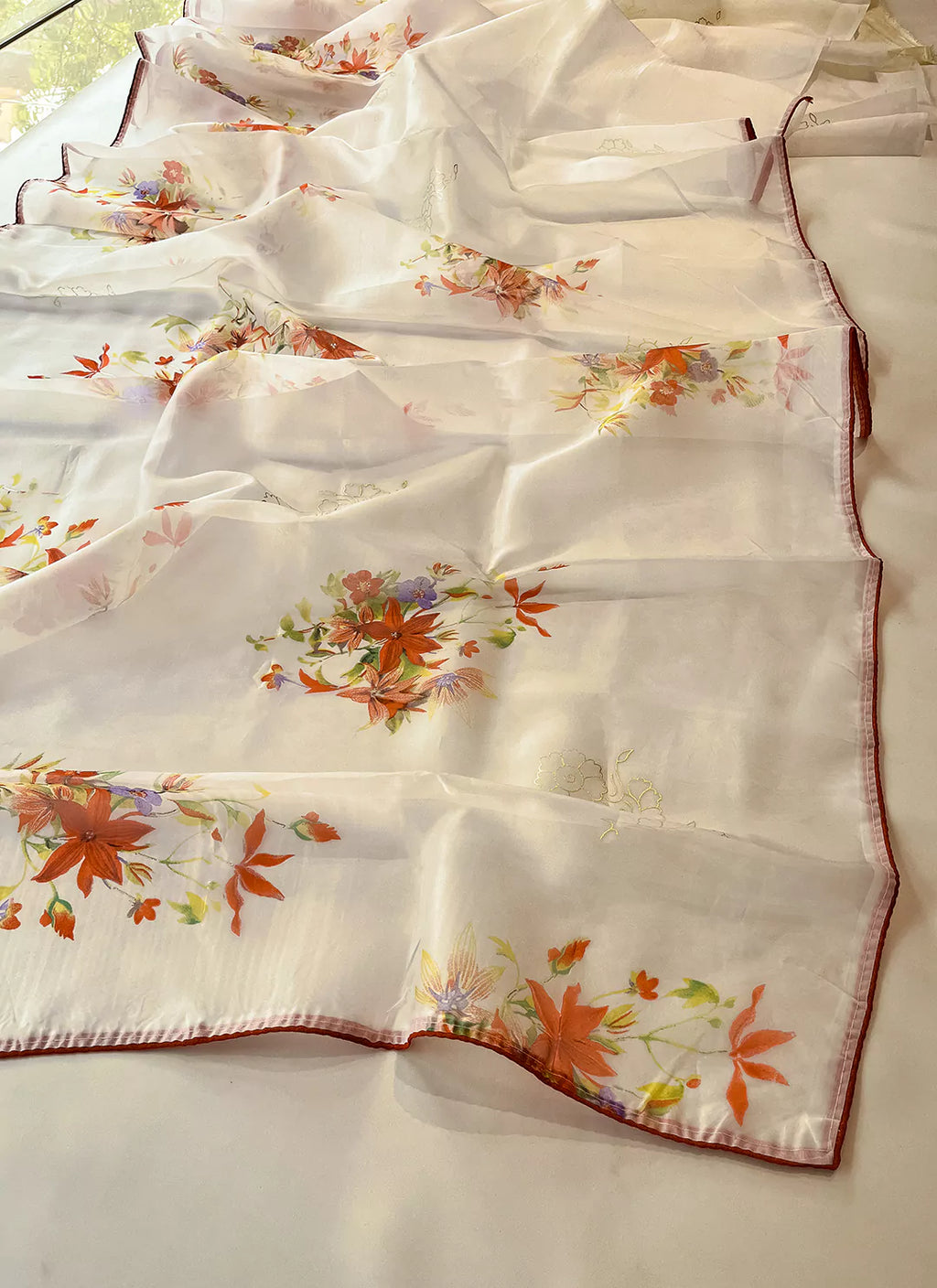 Floral Print Pearl White Organza Saree - TREEVESTO