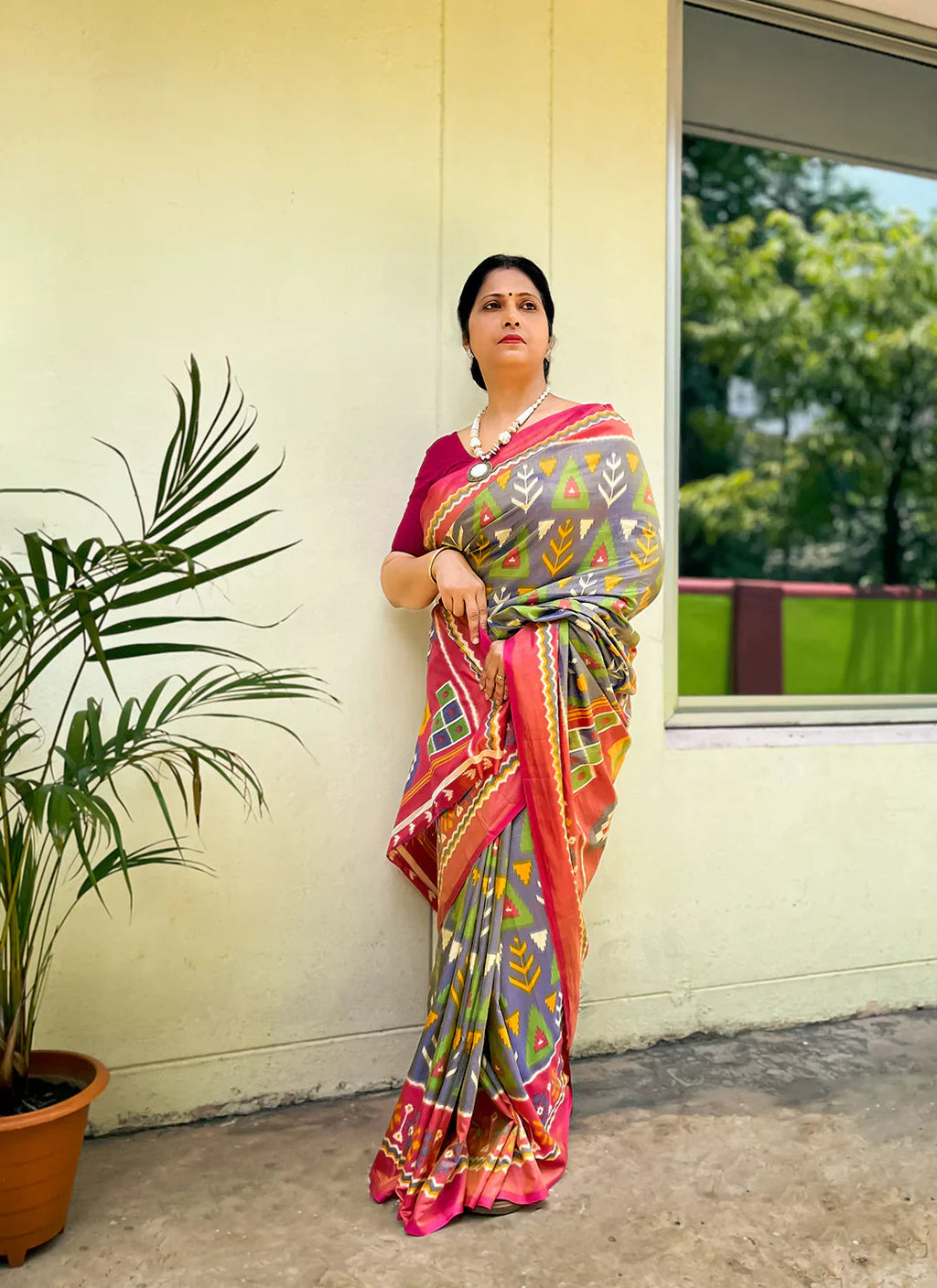 Geometric Print Blue Soft Silk Saree treevesto