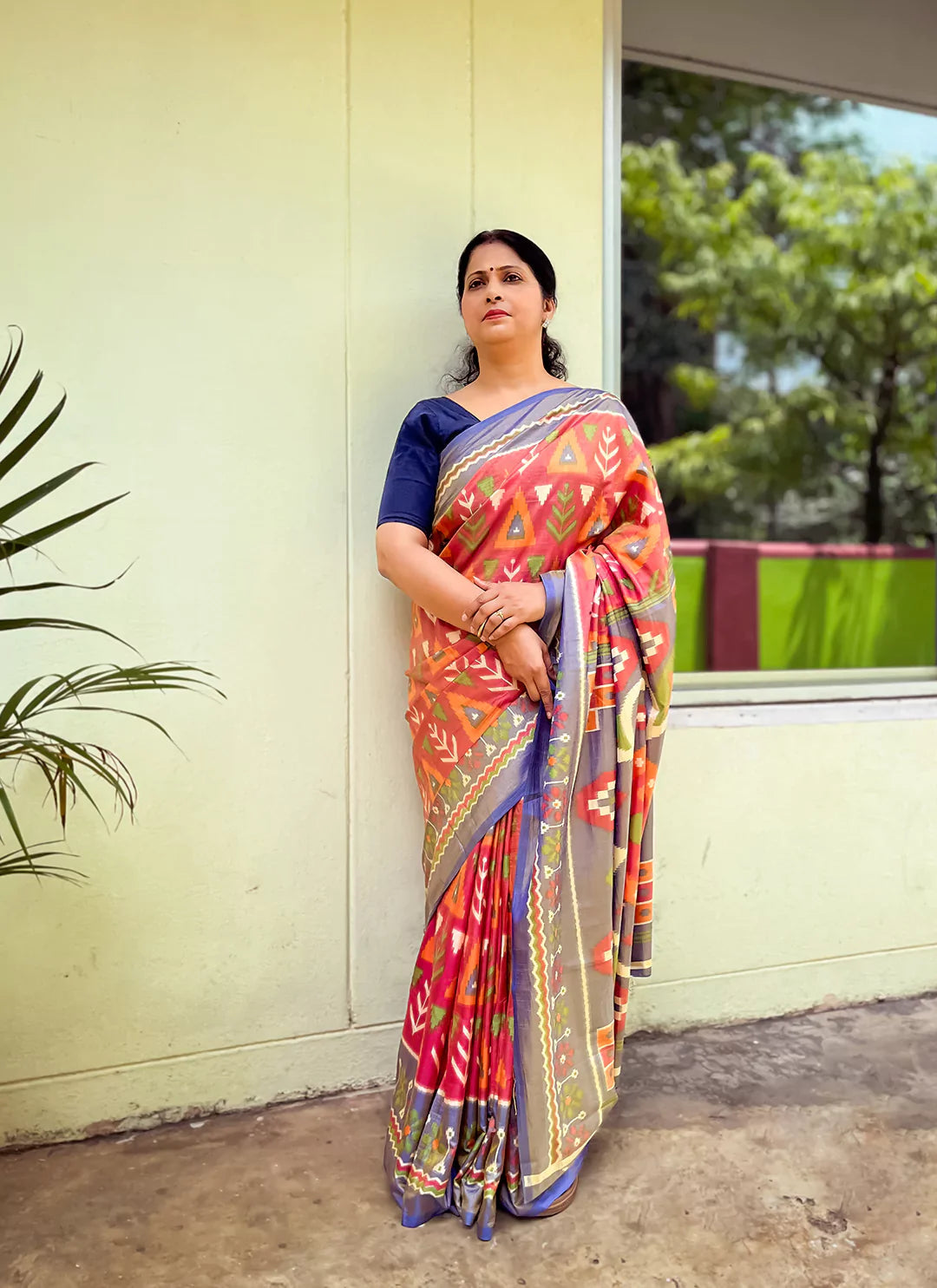 Geometric Print Pink Soft Silk Saree treevesto