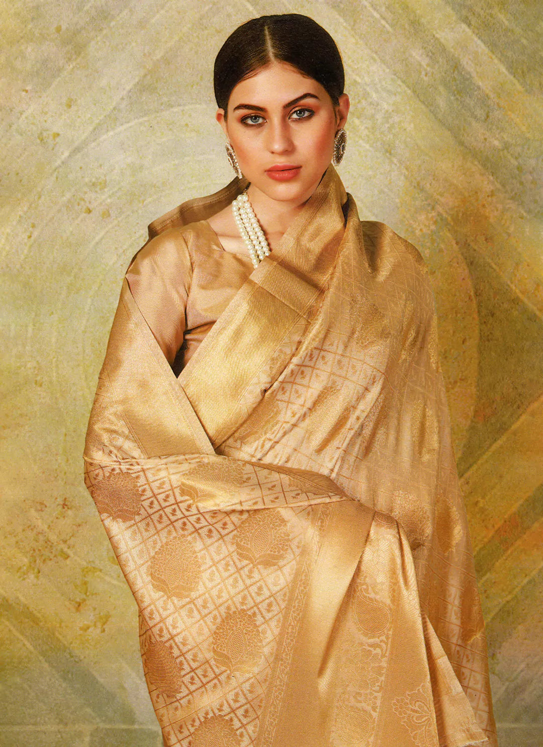Golden Banarasi Silk Saree With Heavy Pallu - TREEVESTO