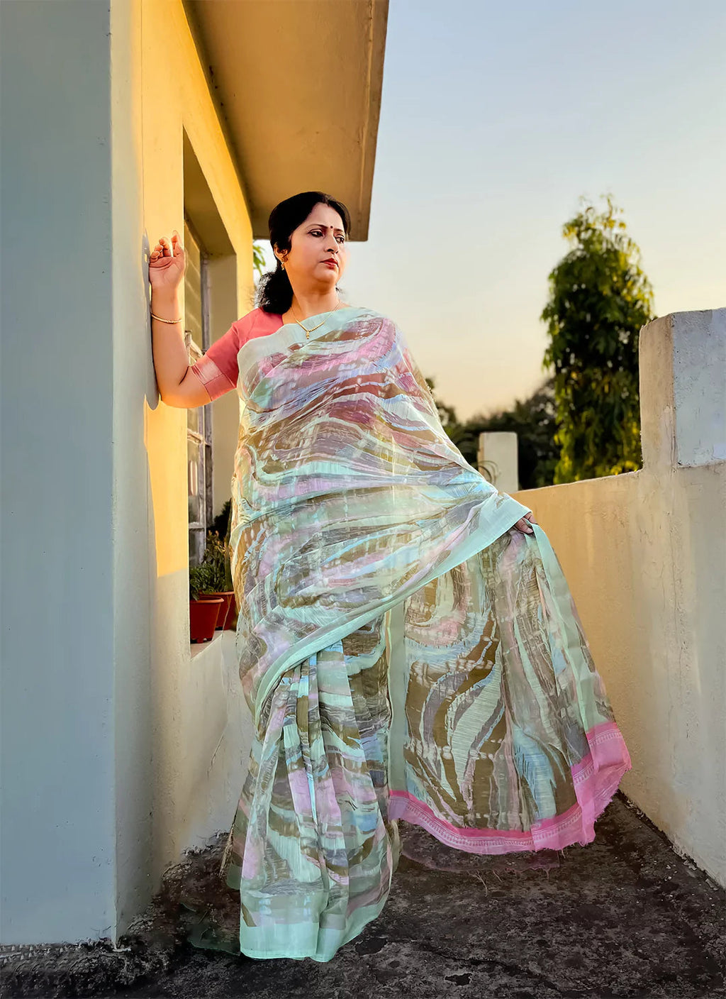 Multicolored Marble Print Linen Cotton Saree treevesto