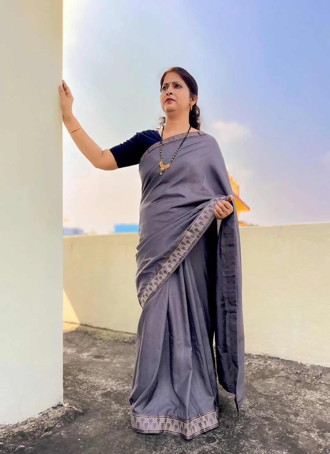 Grey Dola Silk Plain Saree With Border - TREEVESTO