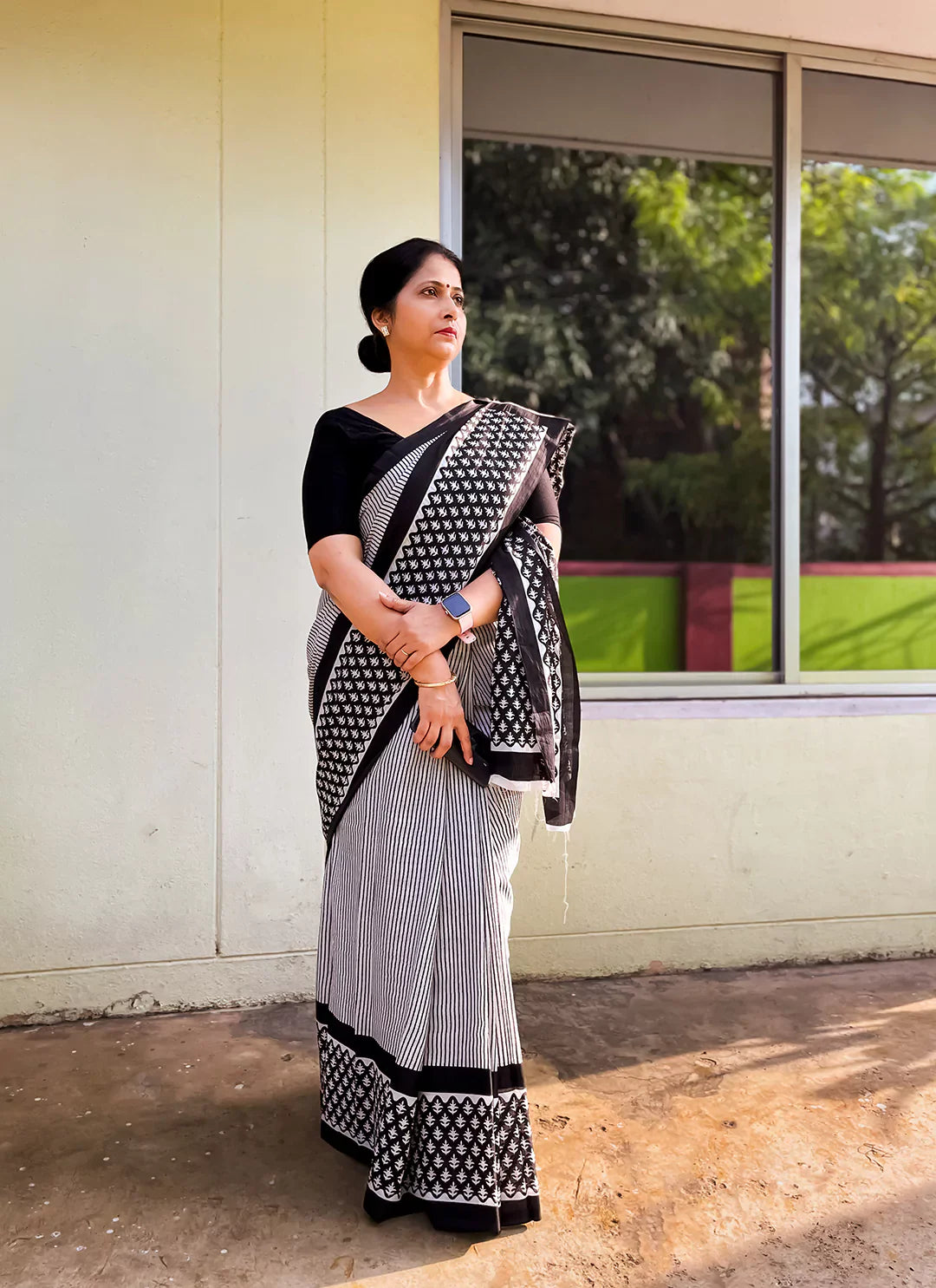 Hand Block Print Striped Black & White Pure Mul Cotton Saree treevesto