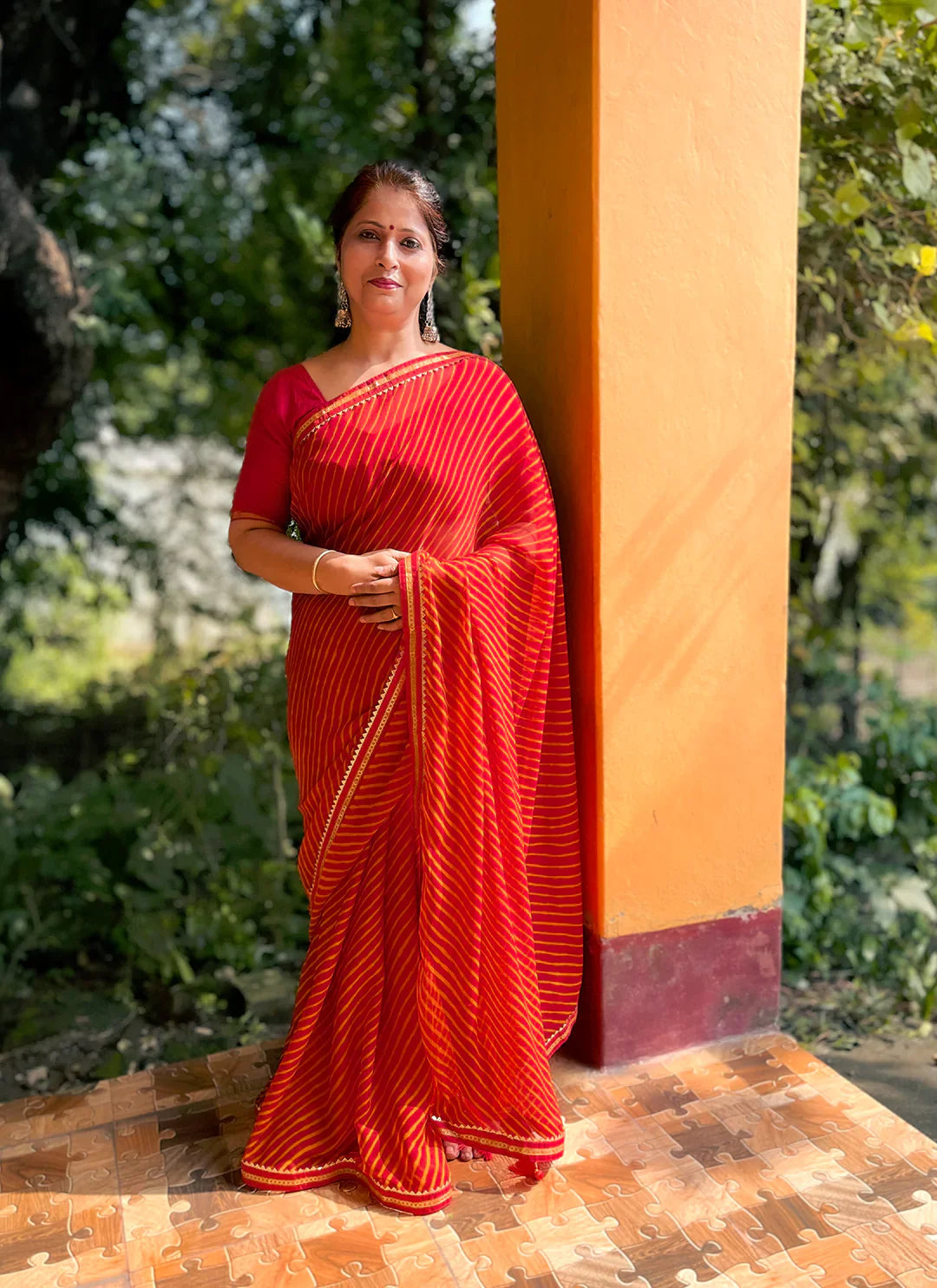 Leheriya Print Red Pure Chiffon Saree With Gota Patti Border treevesto