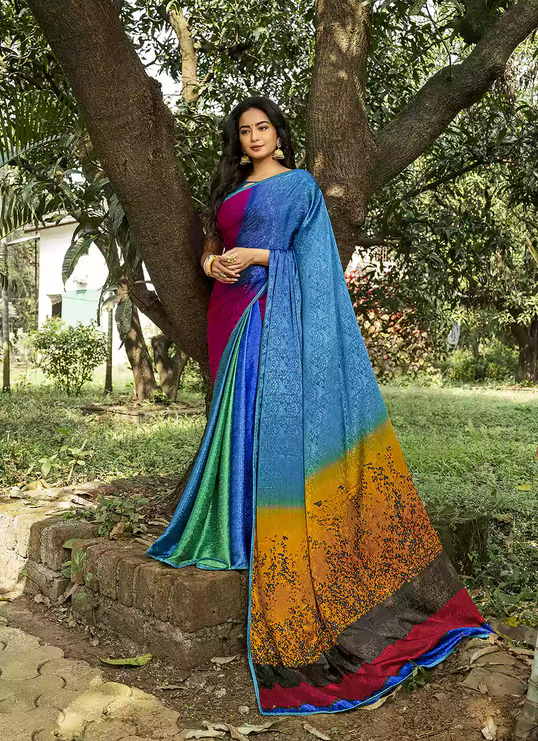Mesmerizing Tanchoi Worked Multicolor Crepe Satin Silk Saree - TREEVESTO