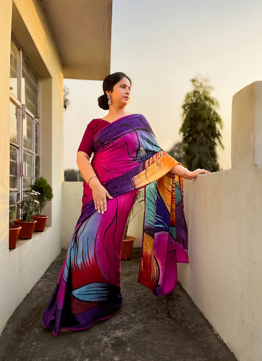 Mesmerizing Tanchoi Worked Multicolor Crepe Satin Silk Saree - TREEVESTO