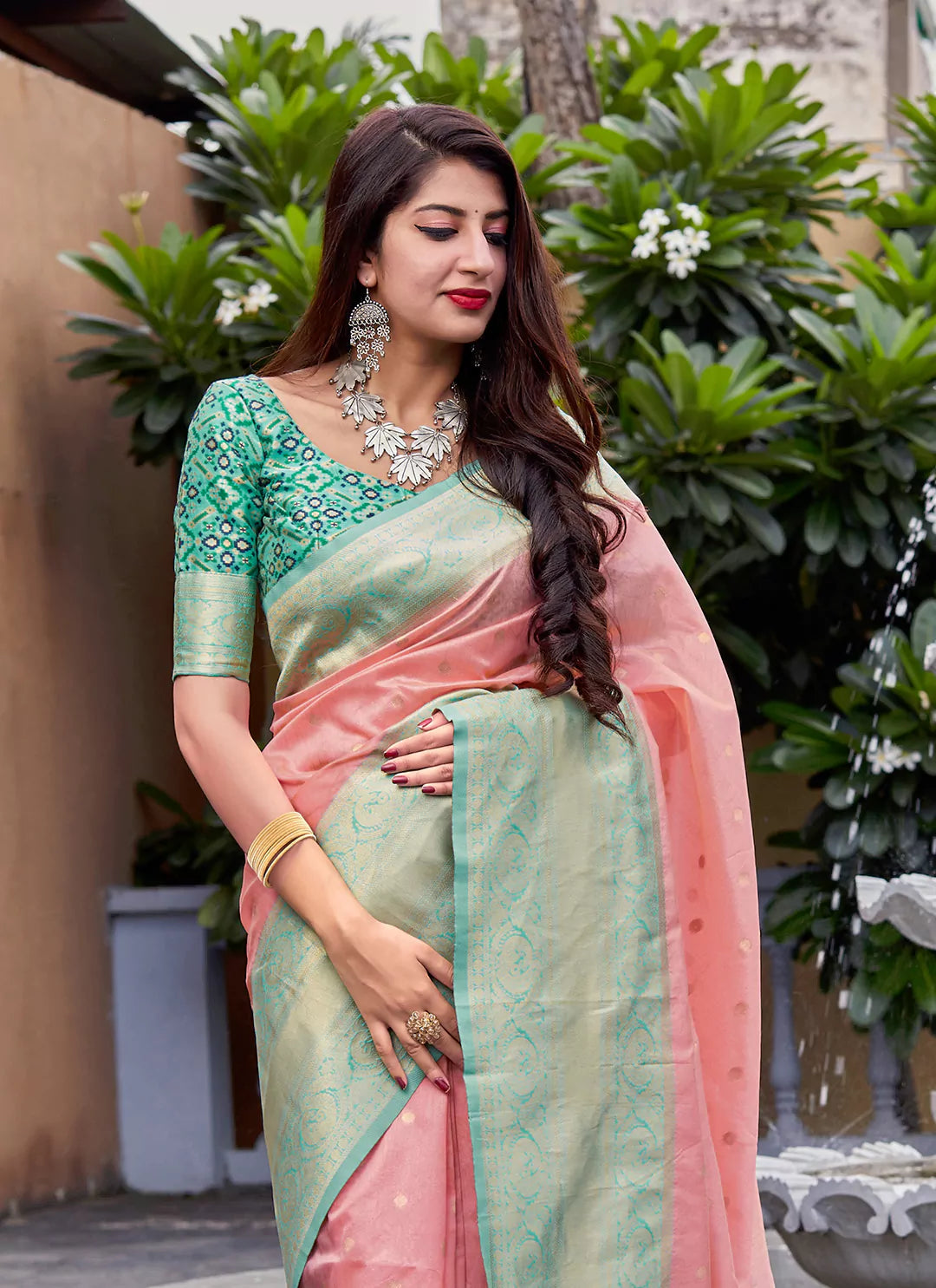 Pastel Pink Banarasi Silk Saree With Sea Green Contrast Border treevesto