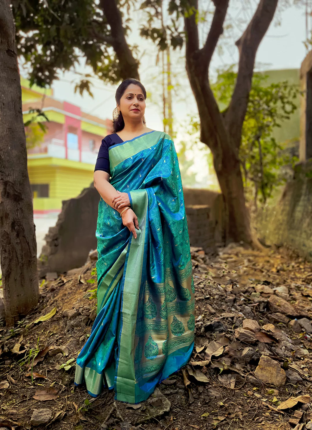 Peacock Blue Lightweight Kanjivaram Silk Saree - TREEVESTO