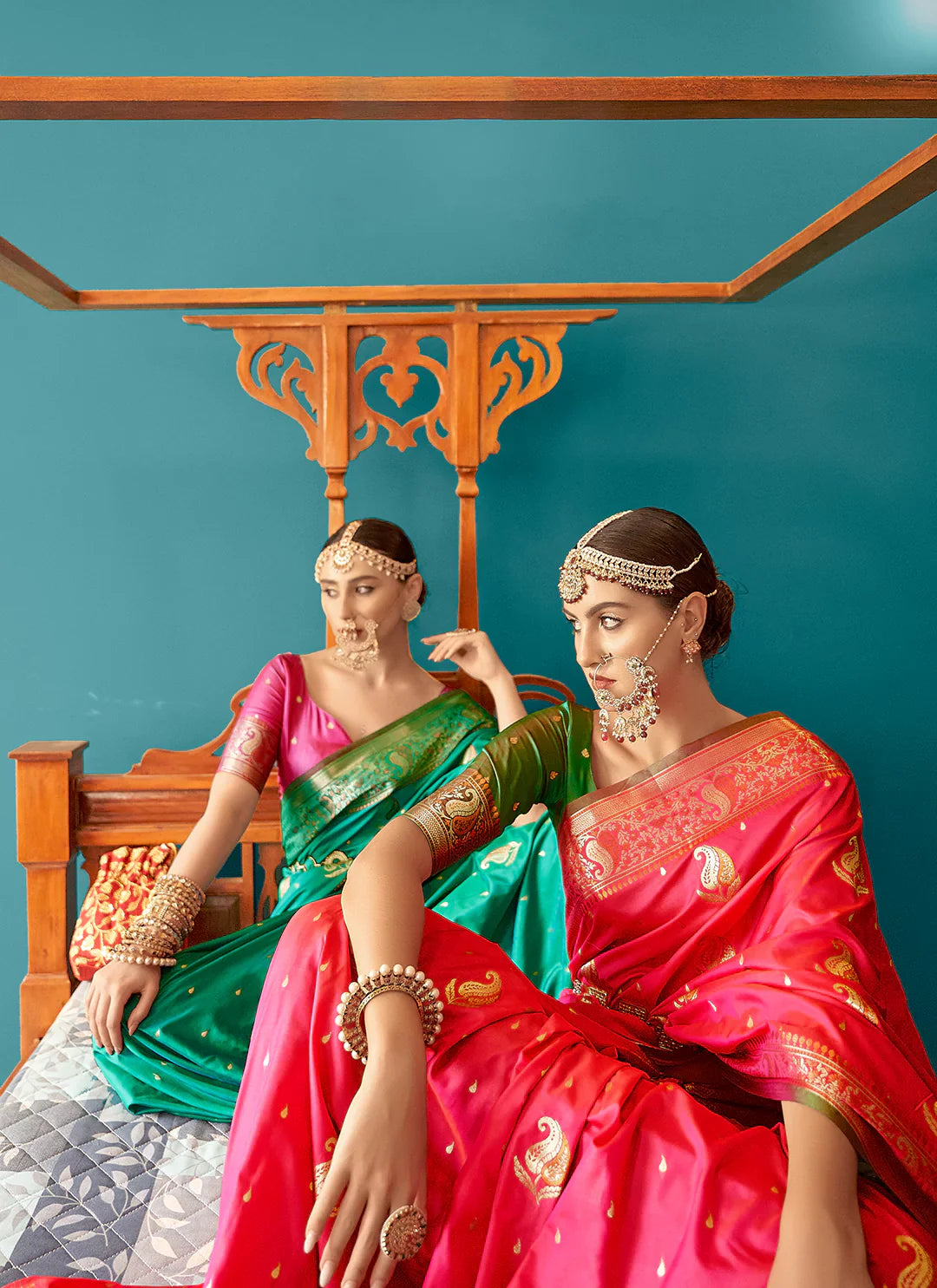 Pink Banarasi Silk Saree With Antique Zari Work Paisley Motifs treevesto