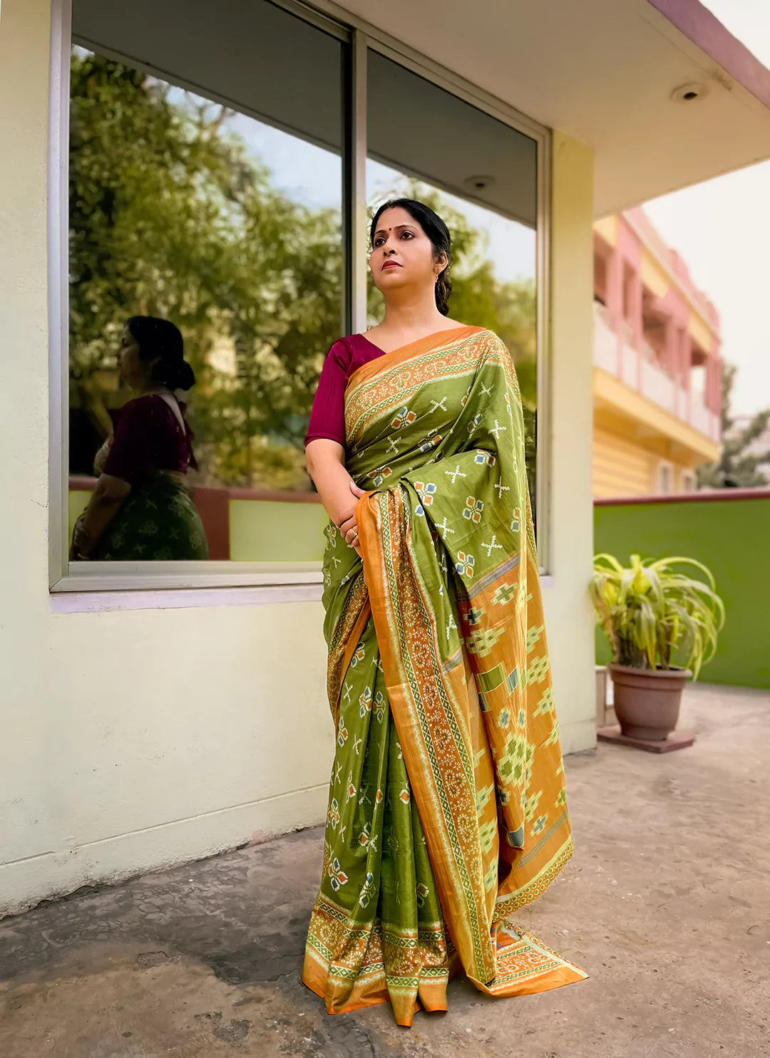 Printed Mehndi Green Soft Silk Saree treevesto