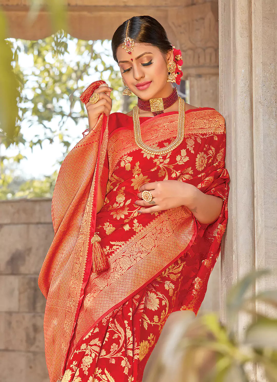 Jaal Work Red Pure Dola Silk Saree - TREEVESTO