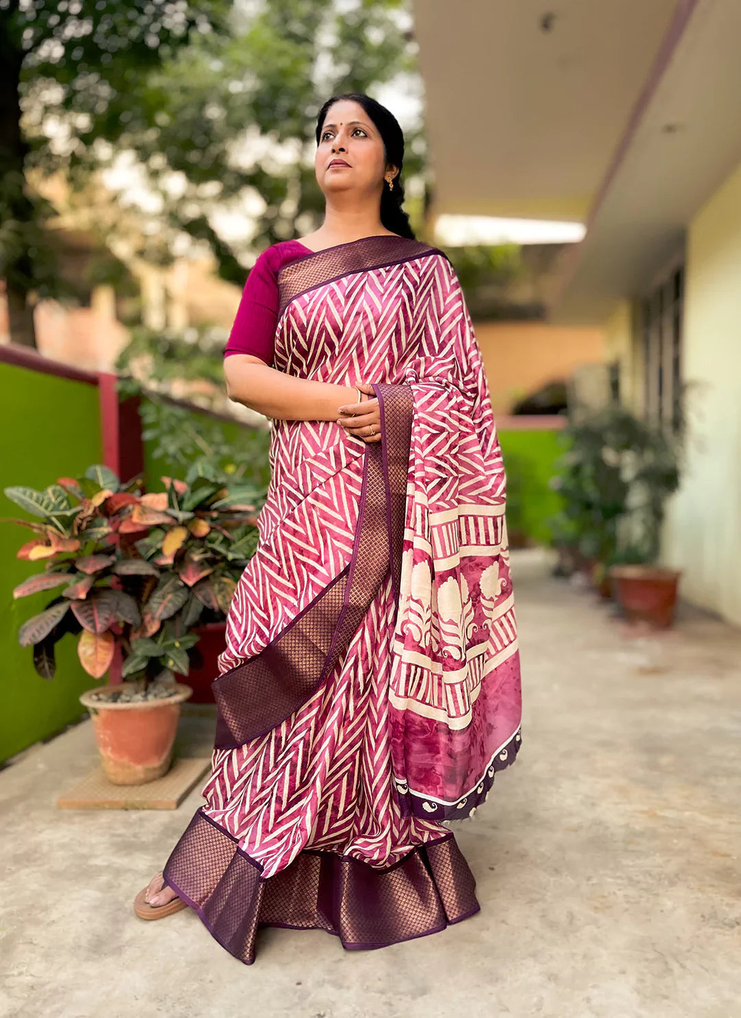 Purple Soft Jute Silk Saree With Zari Border treevesto