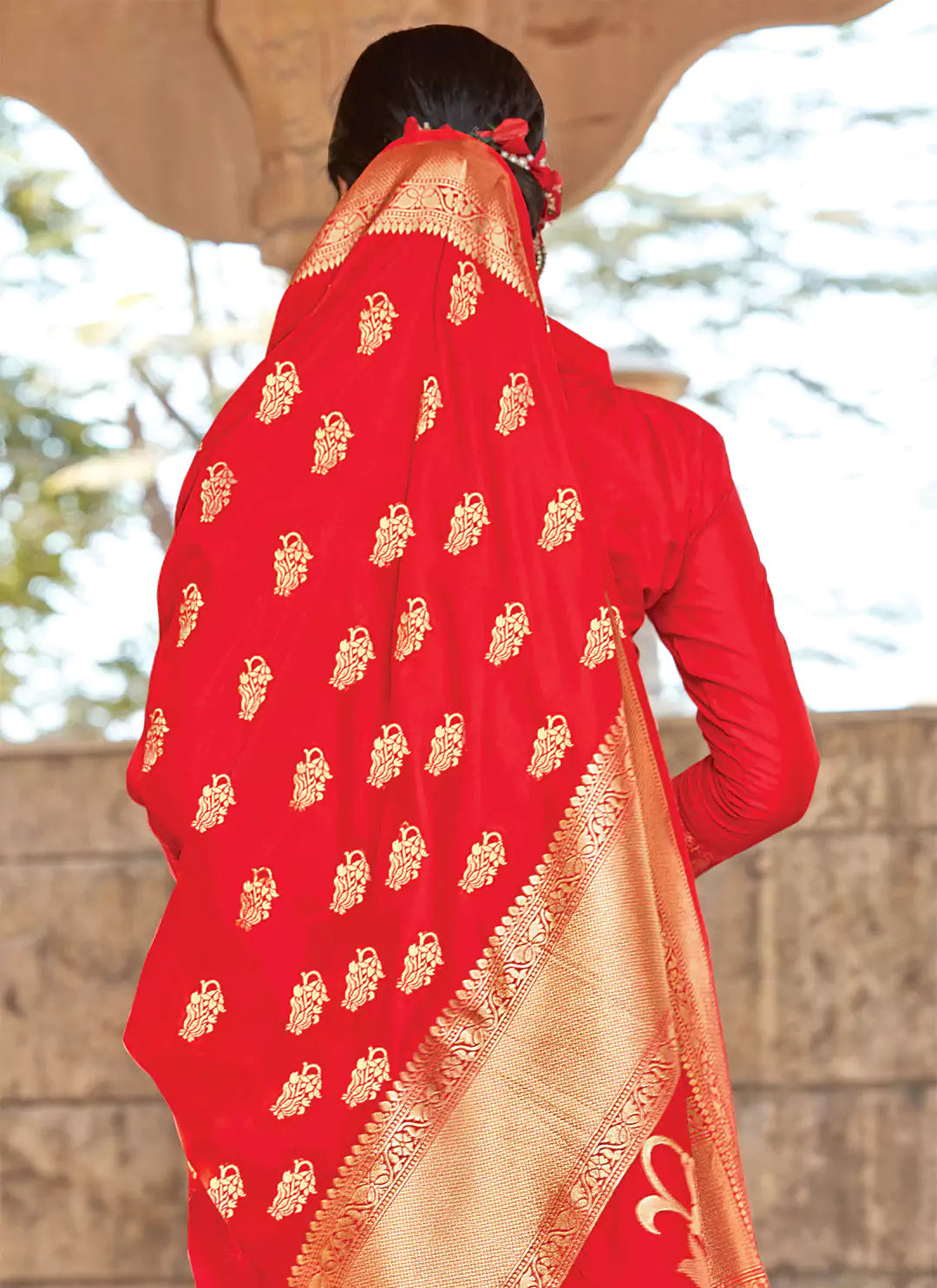 Red Pure Dola Silk Zari Worked Saree - TREEVESTO