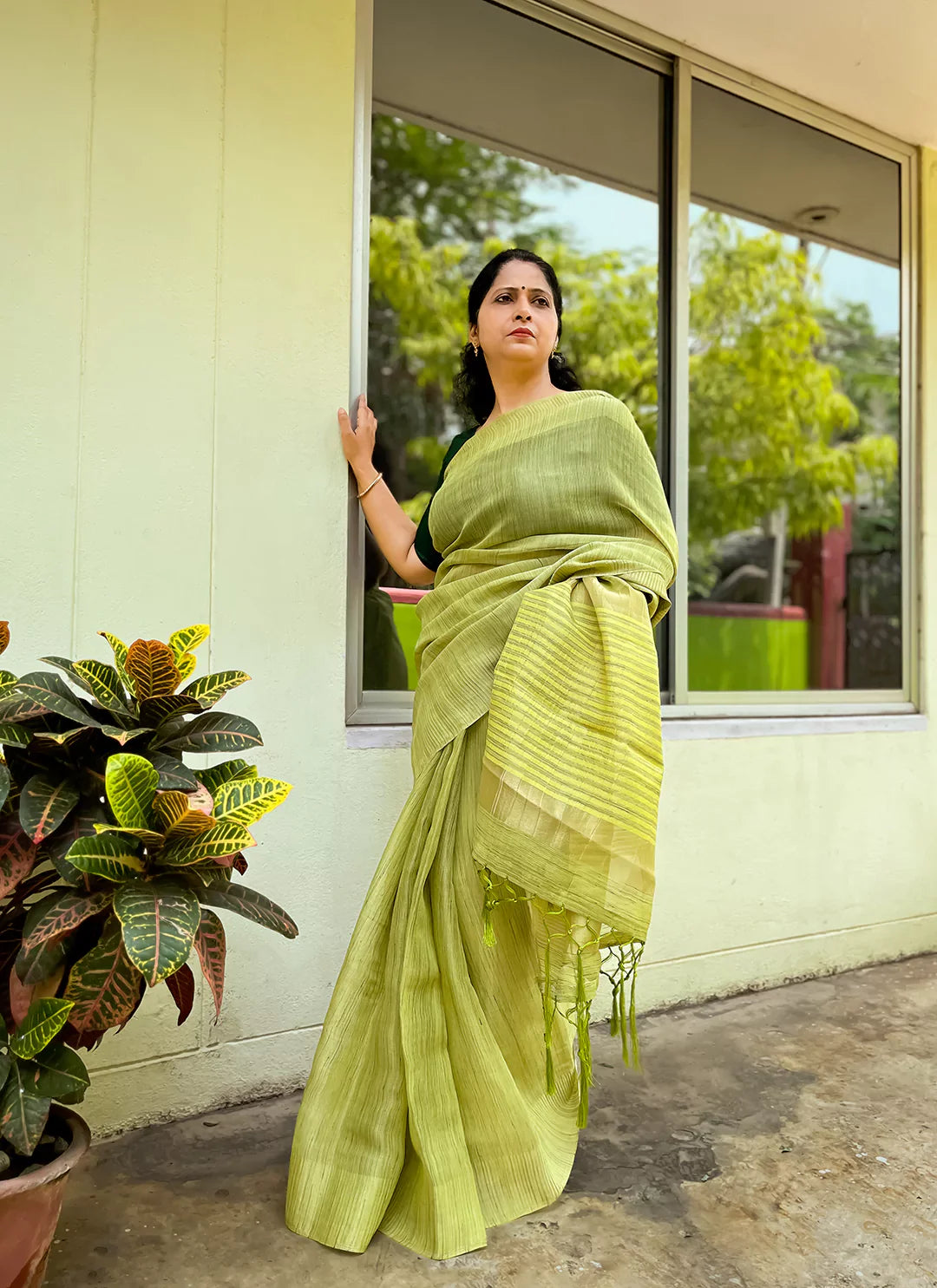 Tea Green Eri/Ahimsa Silk Saree - TREEVESTO