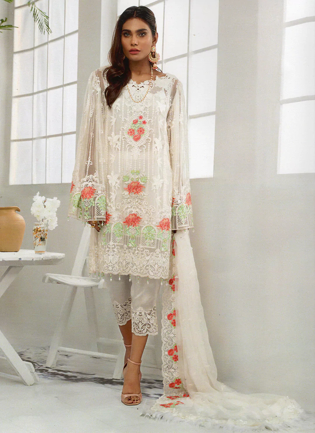 Thread Worked White Pure Georgette Semi Stitch Pakistani Suit treevesto