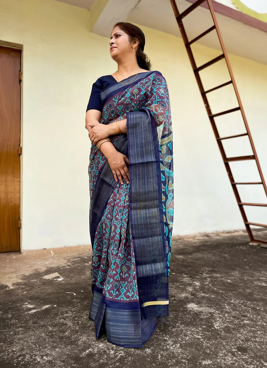 Folk Art Print Linen Cotton Saree treevesto