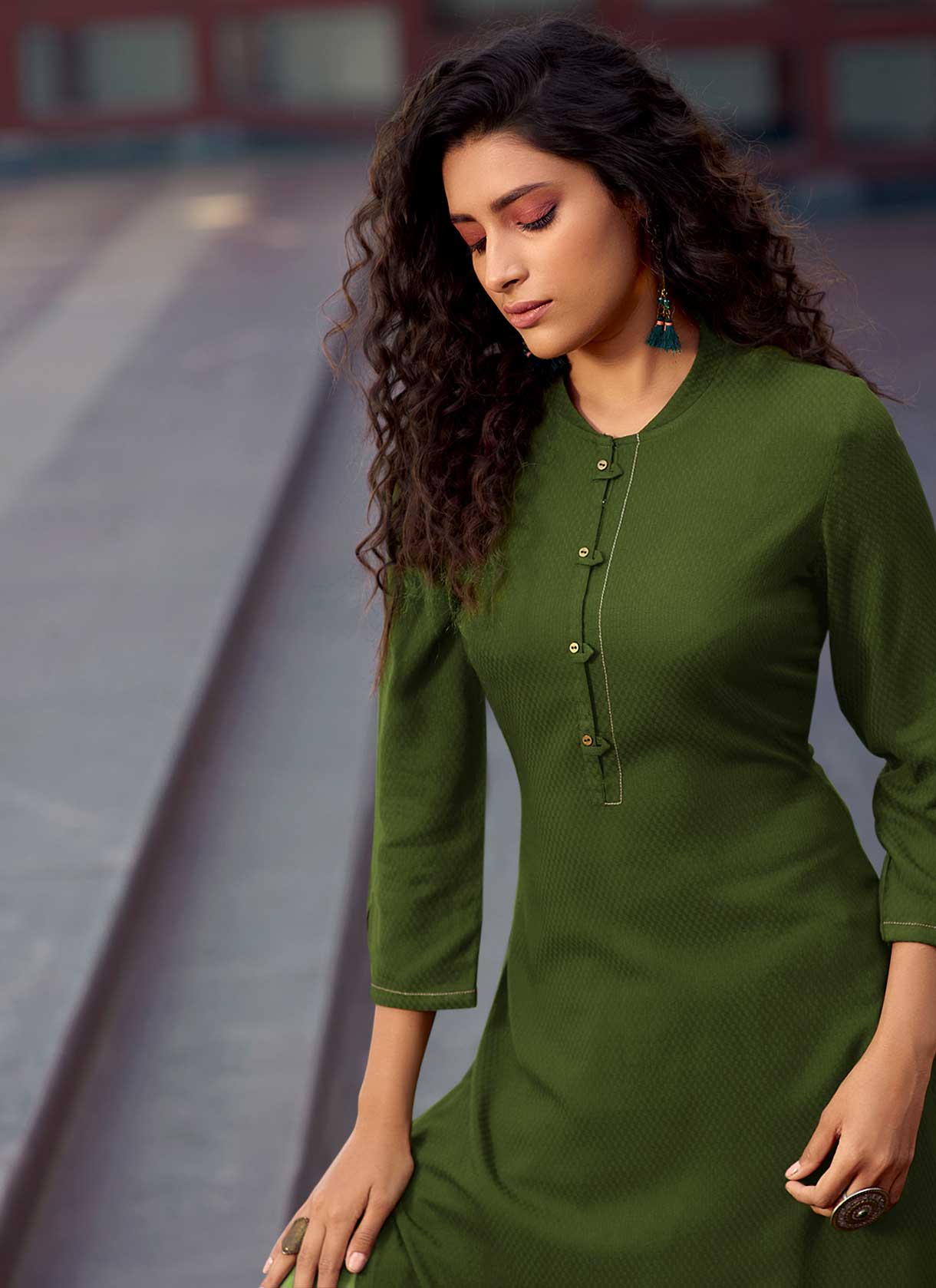 Buy online Green Cotton Kurti from Kurta Kurtis for Women by Style Plaza  for ₹799 at 11% off | 2024 Limeroad.com