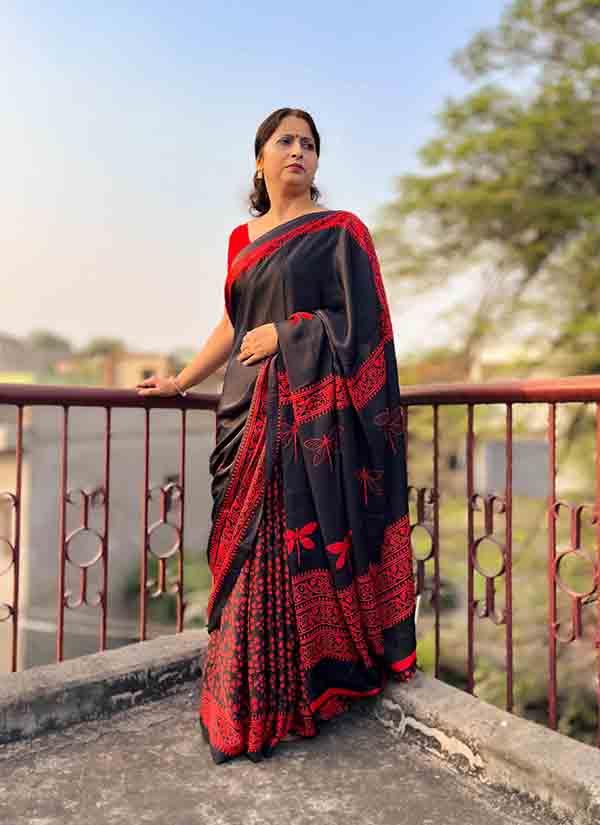 black_&_red_pure_satin_silk_saree